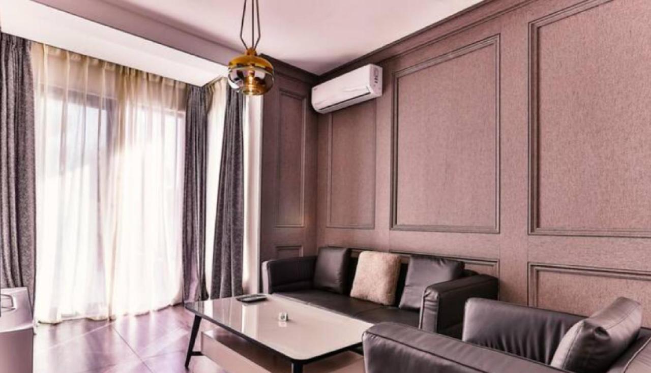Planet Apartments Bar Luaran gambar