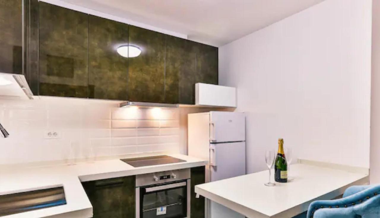 Planet Apartments Bar Luaran gambar